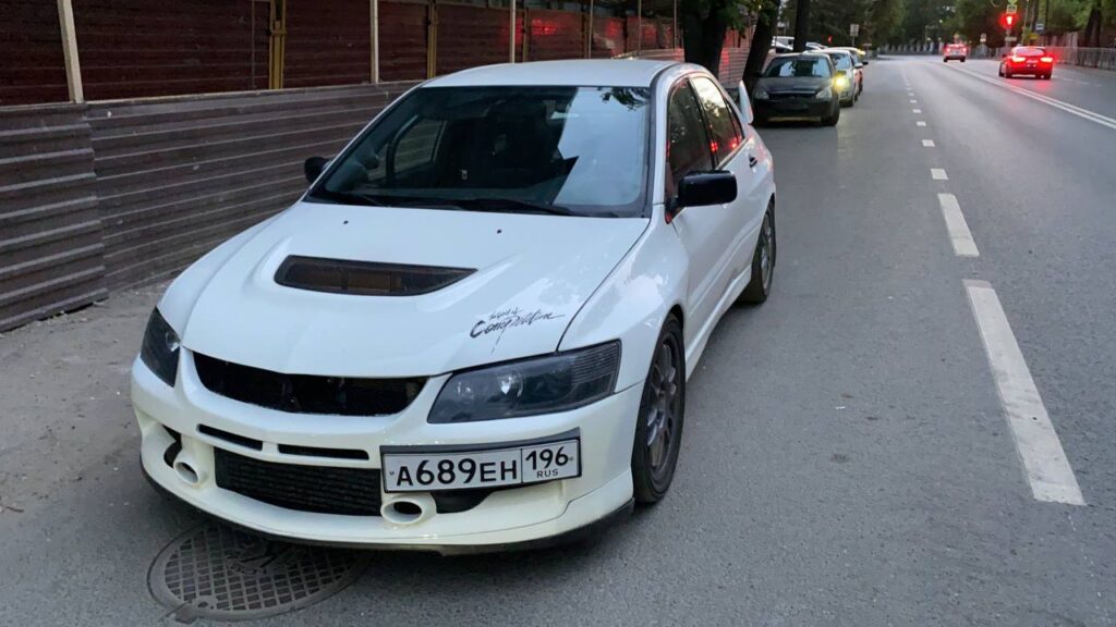 Крылья от Lancer EVO