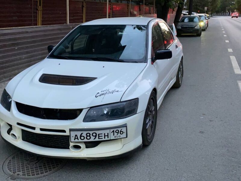 Крылья от Lancer EVO