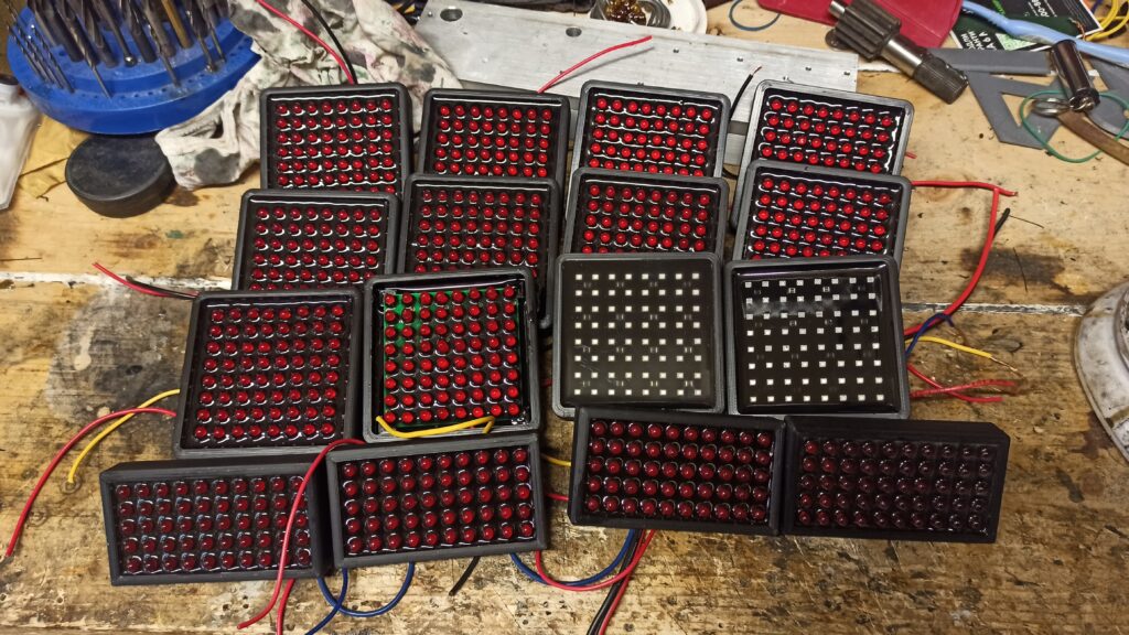 Стоп сигнал, задние фонари