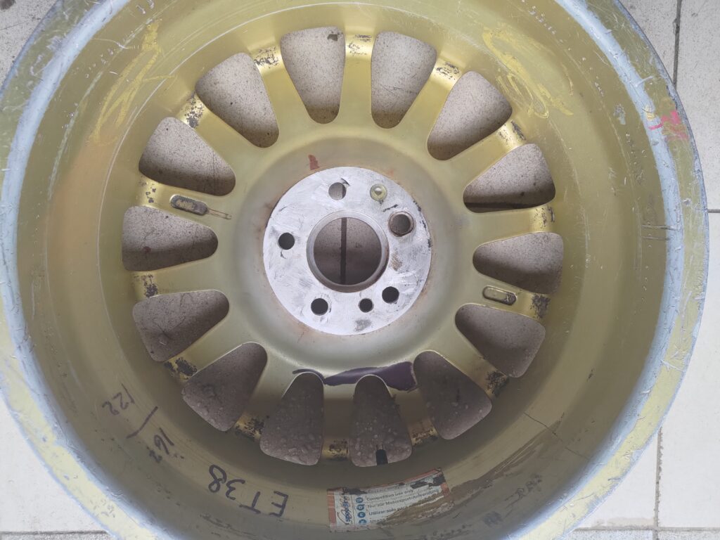 Узкие 16" диски под спорт-шип