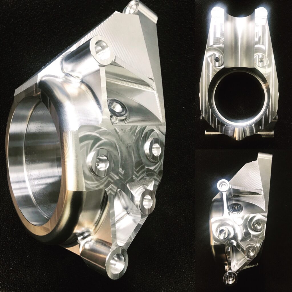 Поворотный кулак Renault Clio S1600