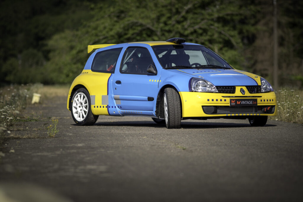 Поворотный кулак Renault Clio S1600