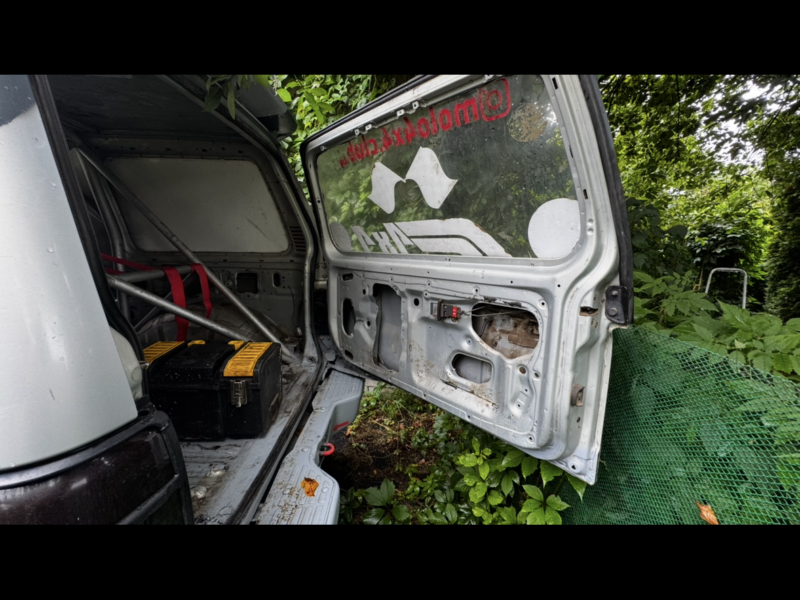 Mitsubishi pajero 2