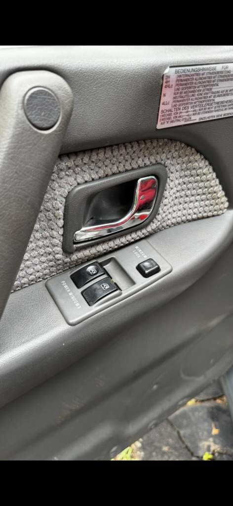 Mitsubishi pajero 2
