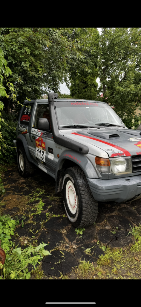 Mitsubishi pajero 2