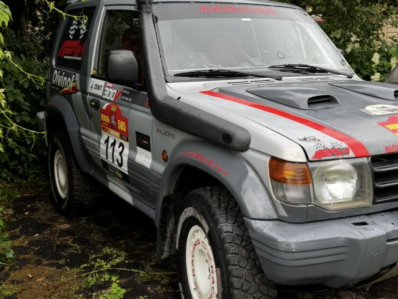 Mitsubishi pajero 2