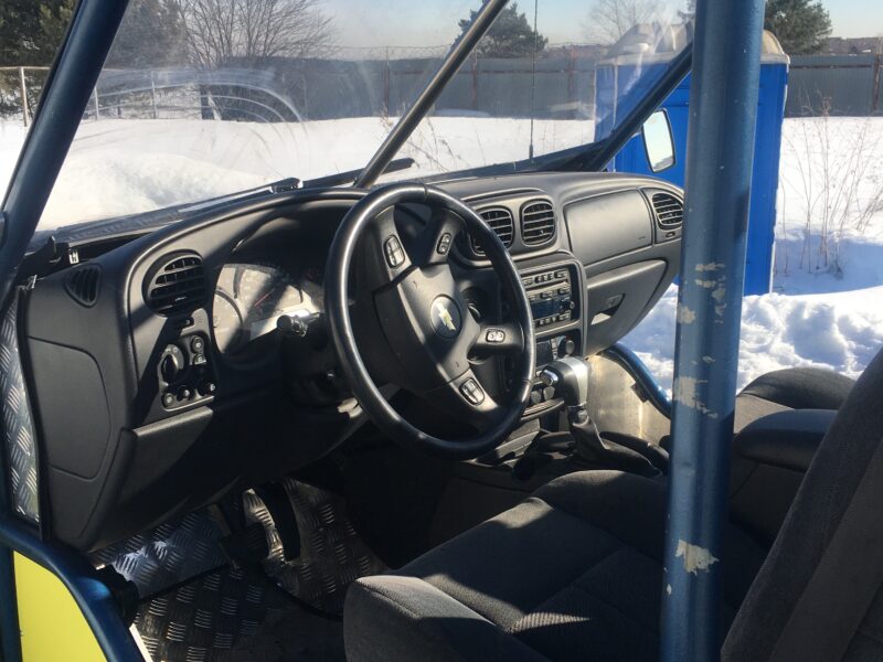 300 л.с.