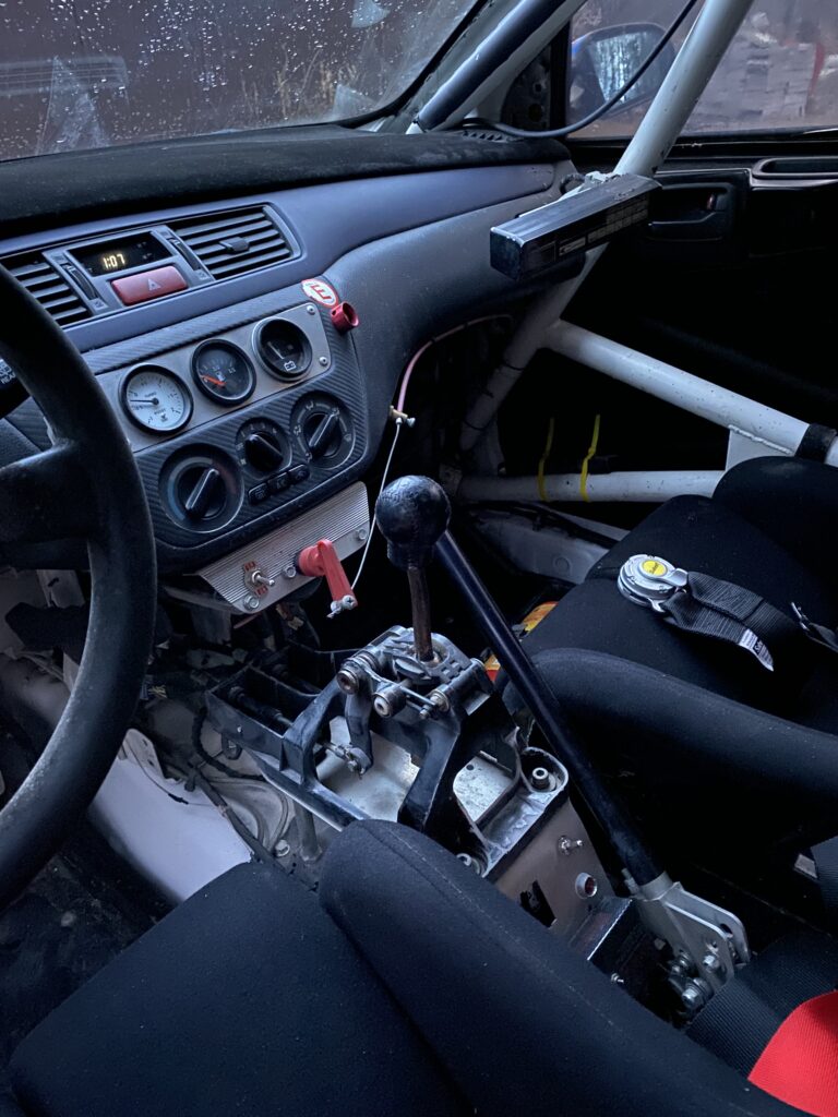 Продам спортивный Lancer Evolution 8