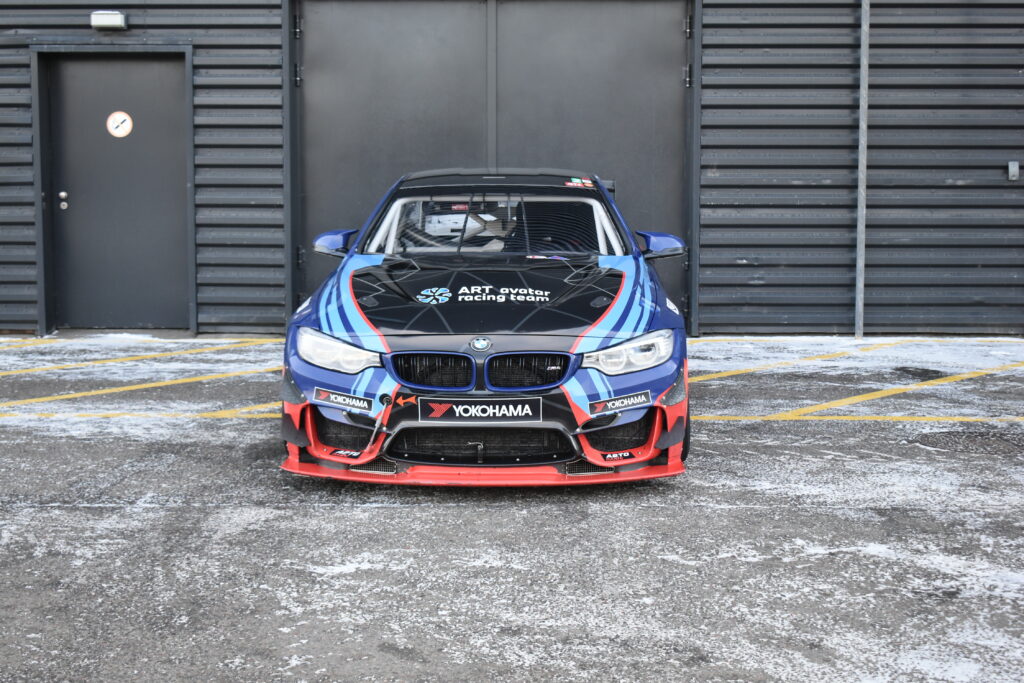 BMW F82-M4-GT4