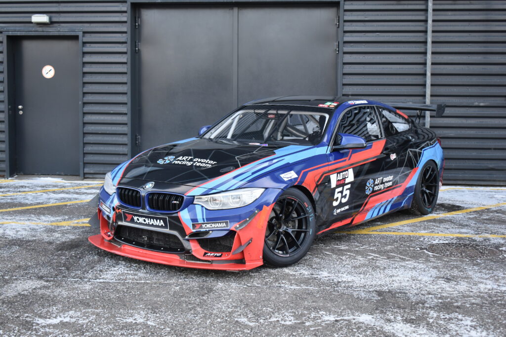 BMW F82-M4-GT4