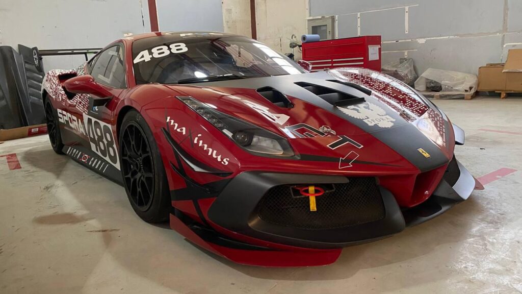 Ferrari 488 Challenge Evo