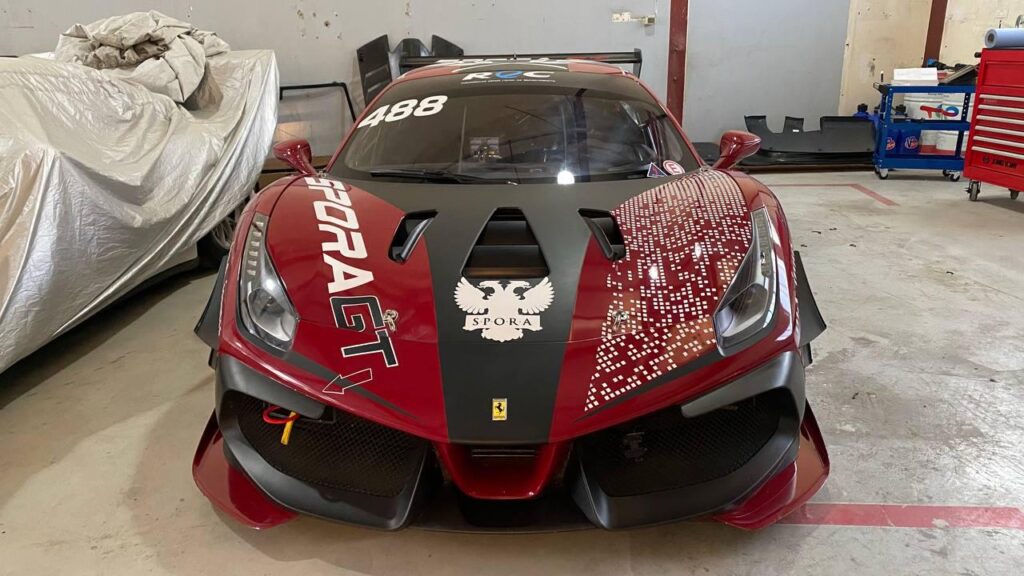 Ferrari 488 Challenge Evo