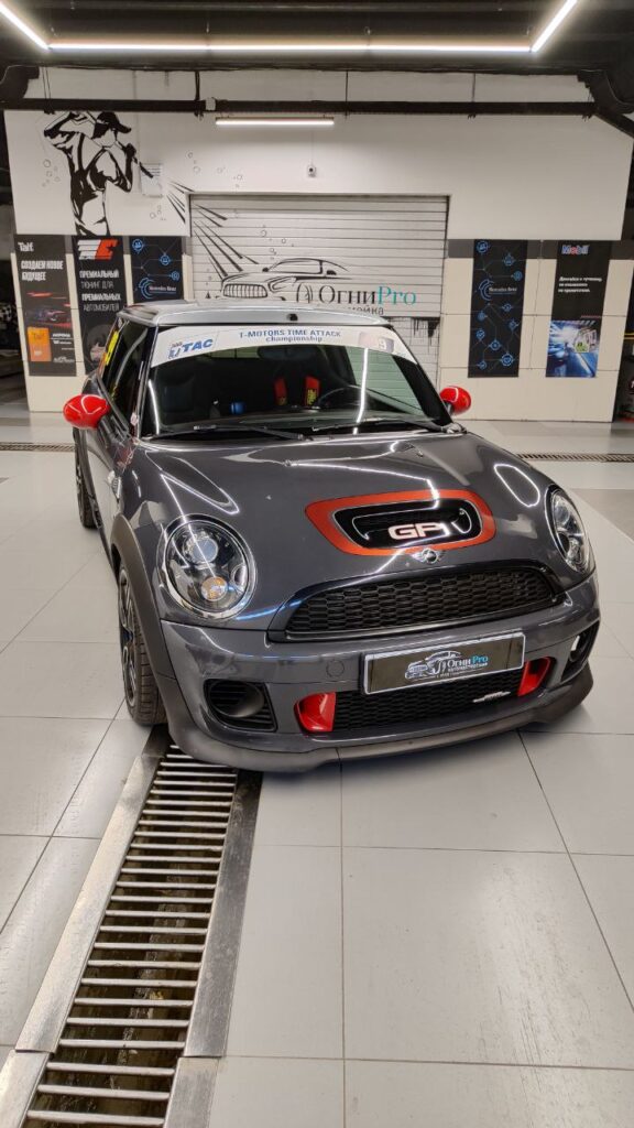 Mini John Cooper Works GP2 2013г.в.