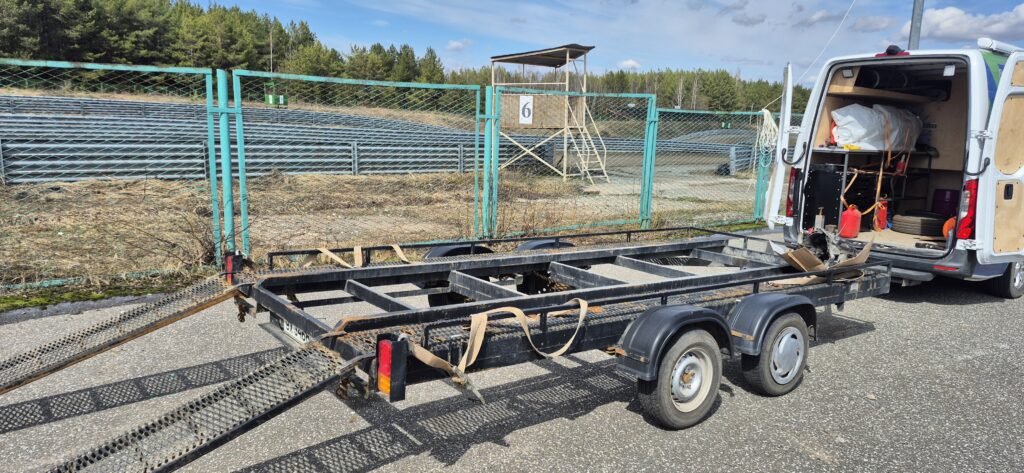 Авто прицеп