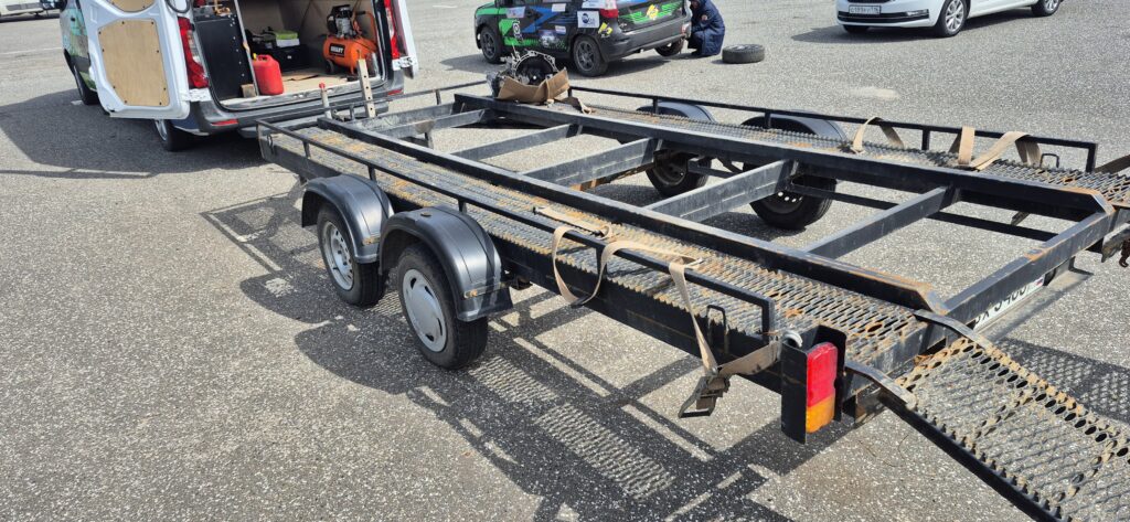 Авто прицеп