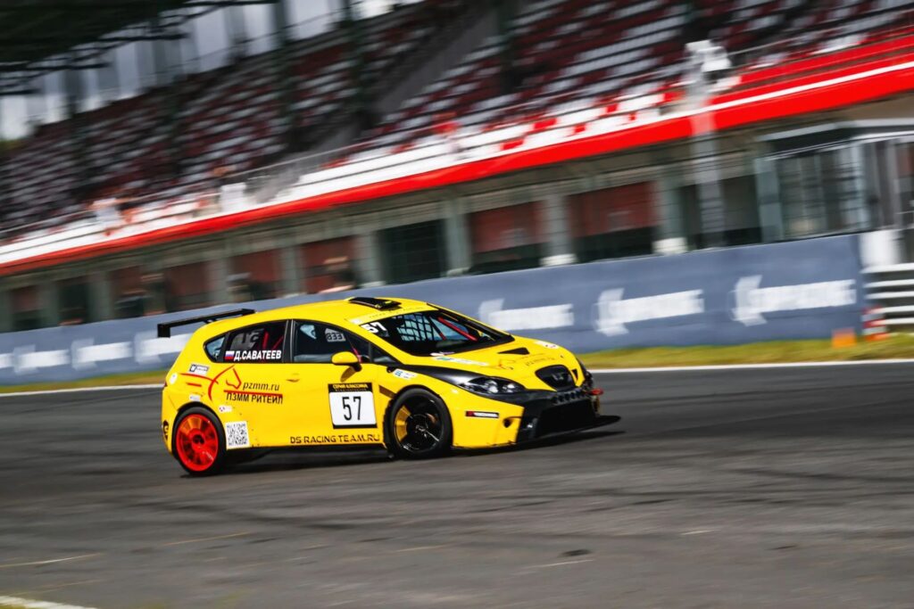 Заводской Seat Leon SuperCopa Туринг